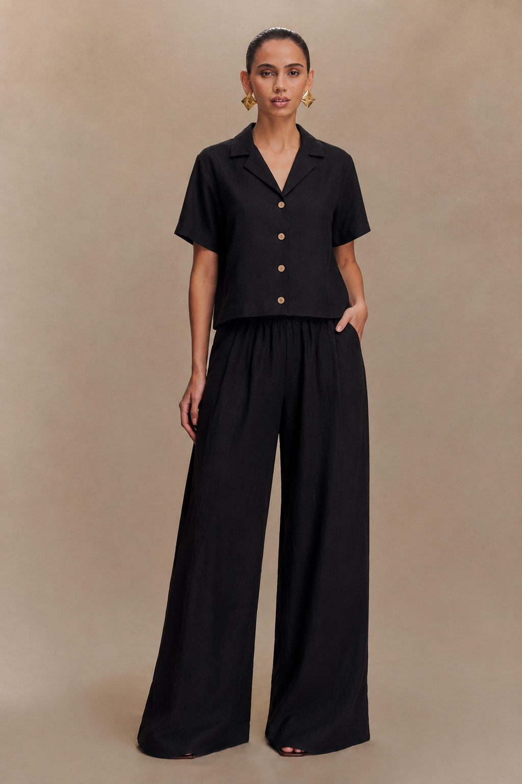 Noir Linen Set